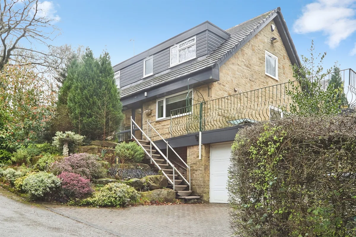 Longwood Avenue, Bingley
