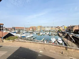 Santa Cruz Drive, Eastbourne photo