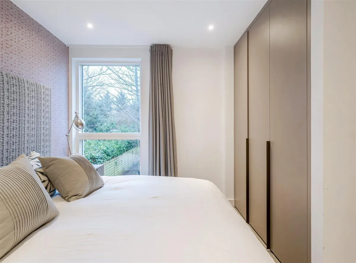 The Avenue, London NW6