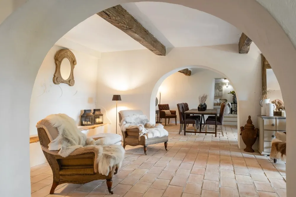 Châteauneuf-Grasse, 06740, France