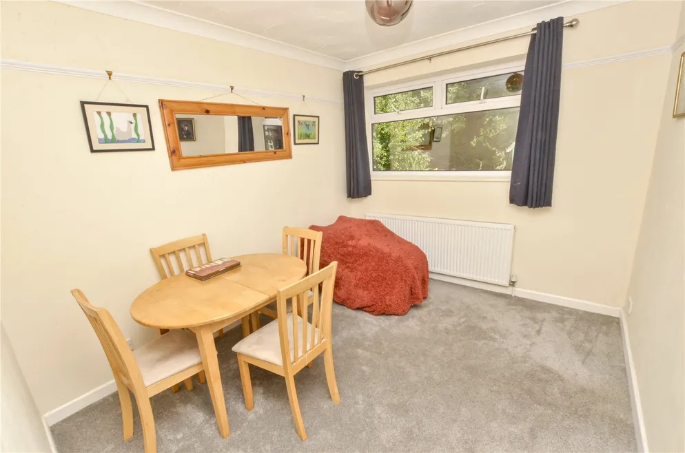 Property carousel item 12