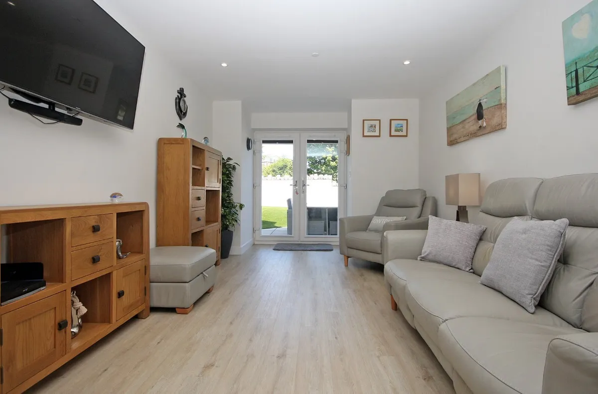 Beach Road, Benllech, Tyn-y-Gongl, Isle of Anglesey, LL74