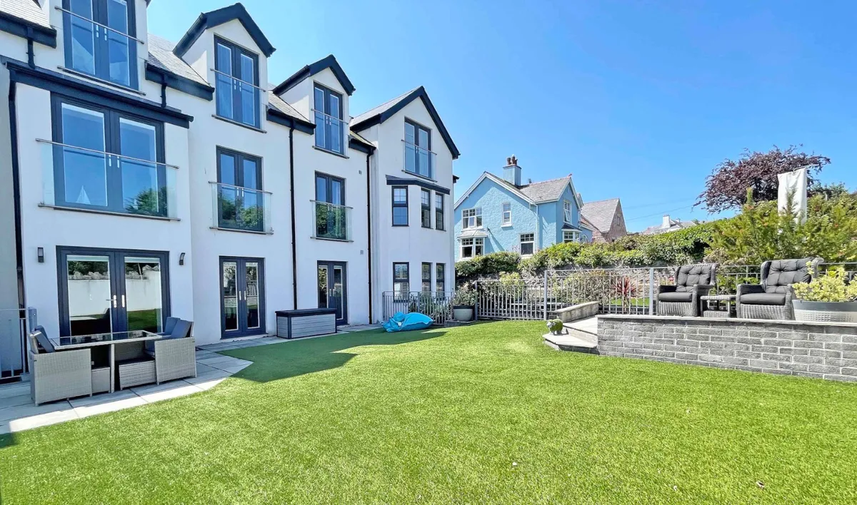 Beach Road, Benllech, Tyn-y-Gongl, Isle of Anglesey, LL74