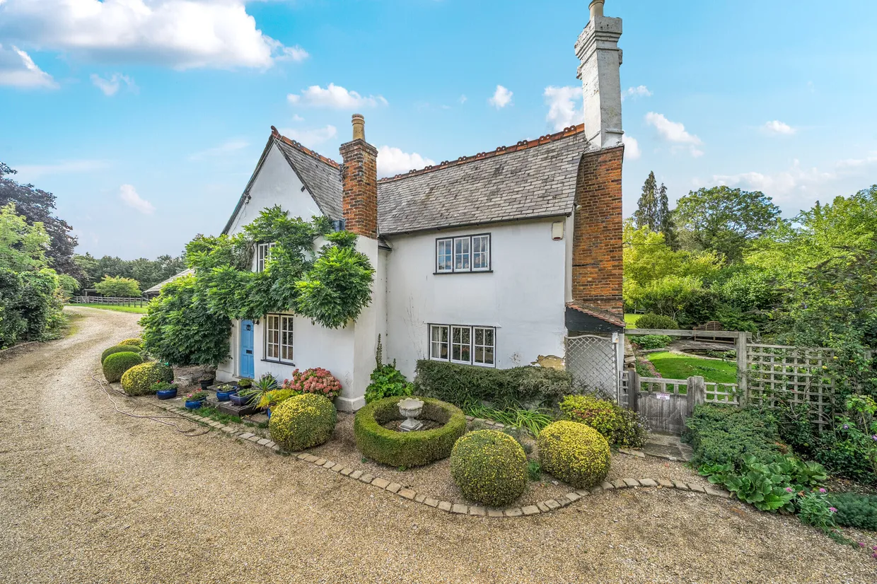 Chandlers Lane, Rickmansworth, WD3 photo 1