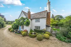 Chandlers Lane, Rickmansworth, WD3 photo 1