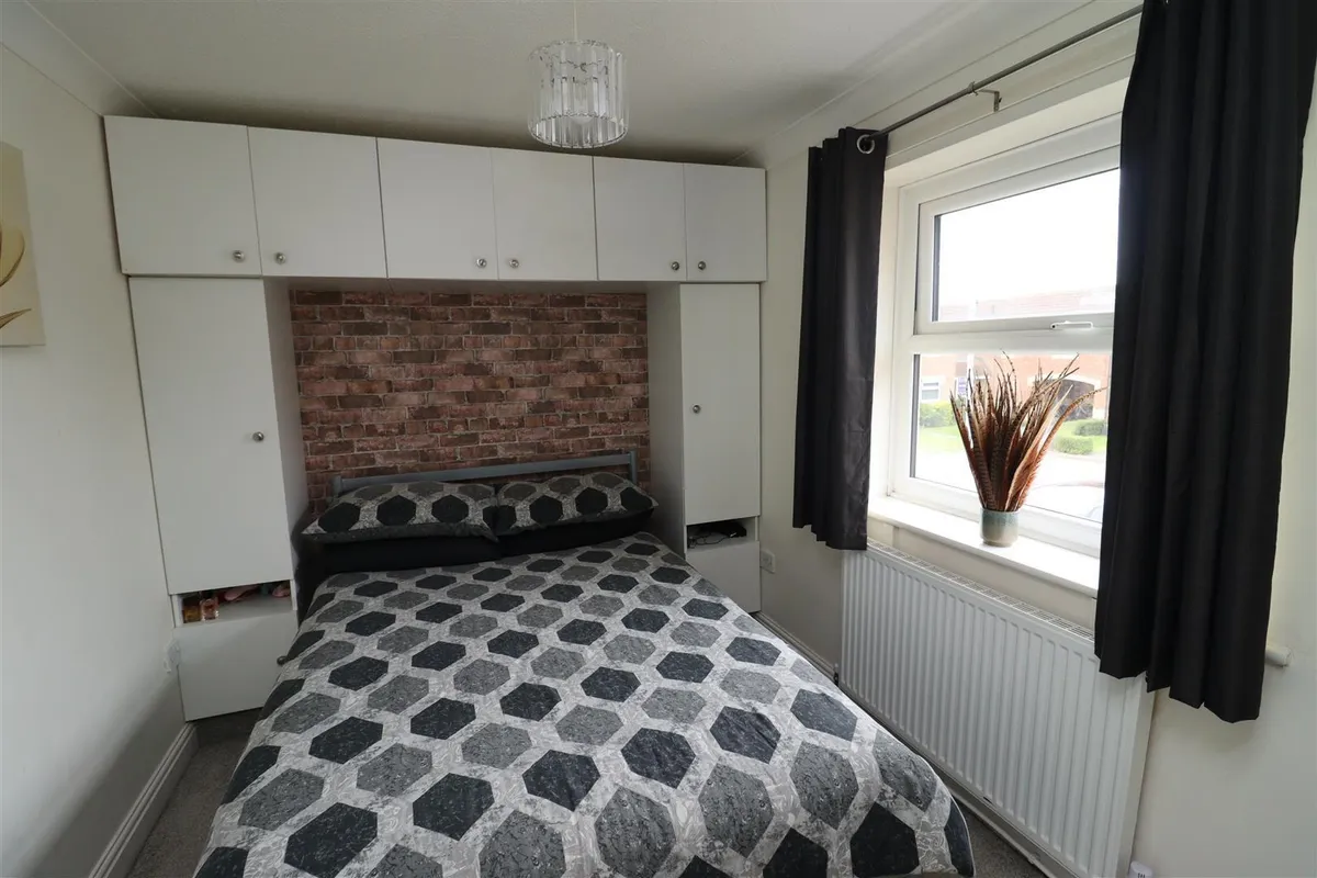 Blackburn Avenue, Brough