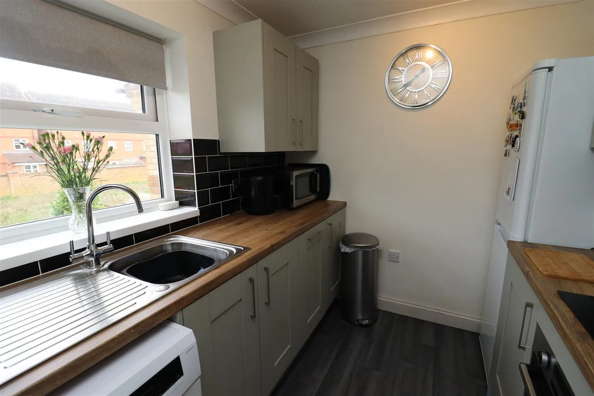 Blackburn Avenue, Brough