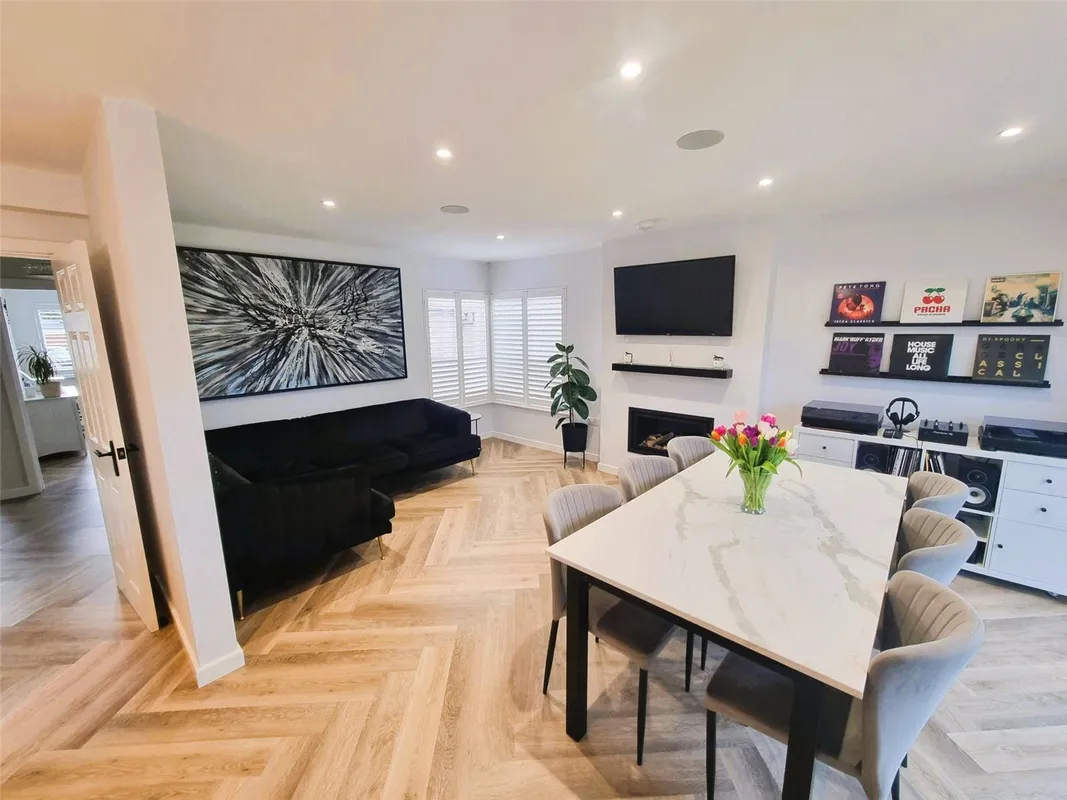 Cheapside East, Rayleigh, Essex, SS6