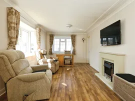 Newcastle Avenue, Worksop thumb 3