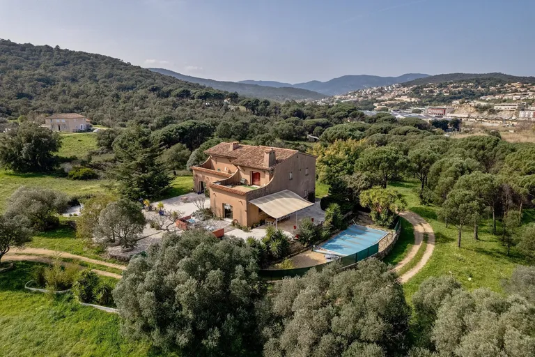 Sainte-Maxime, 83120, France