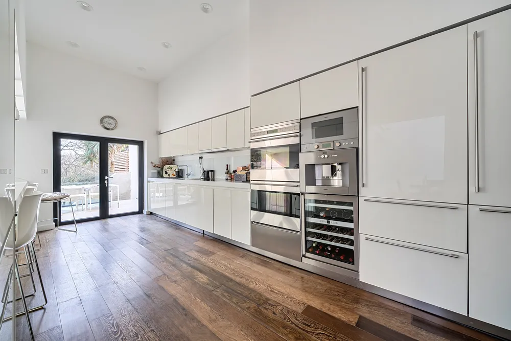 Onslow Gardens, London, N10