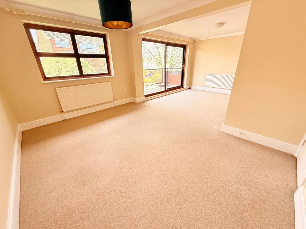 Houndsden Road, Ashwood Lodge, N21