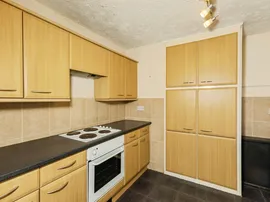 Copperdale Close, Earley, Reading thumb 3