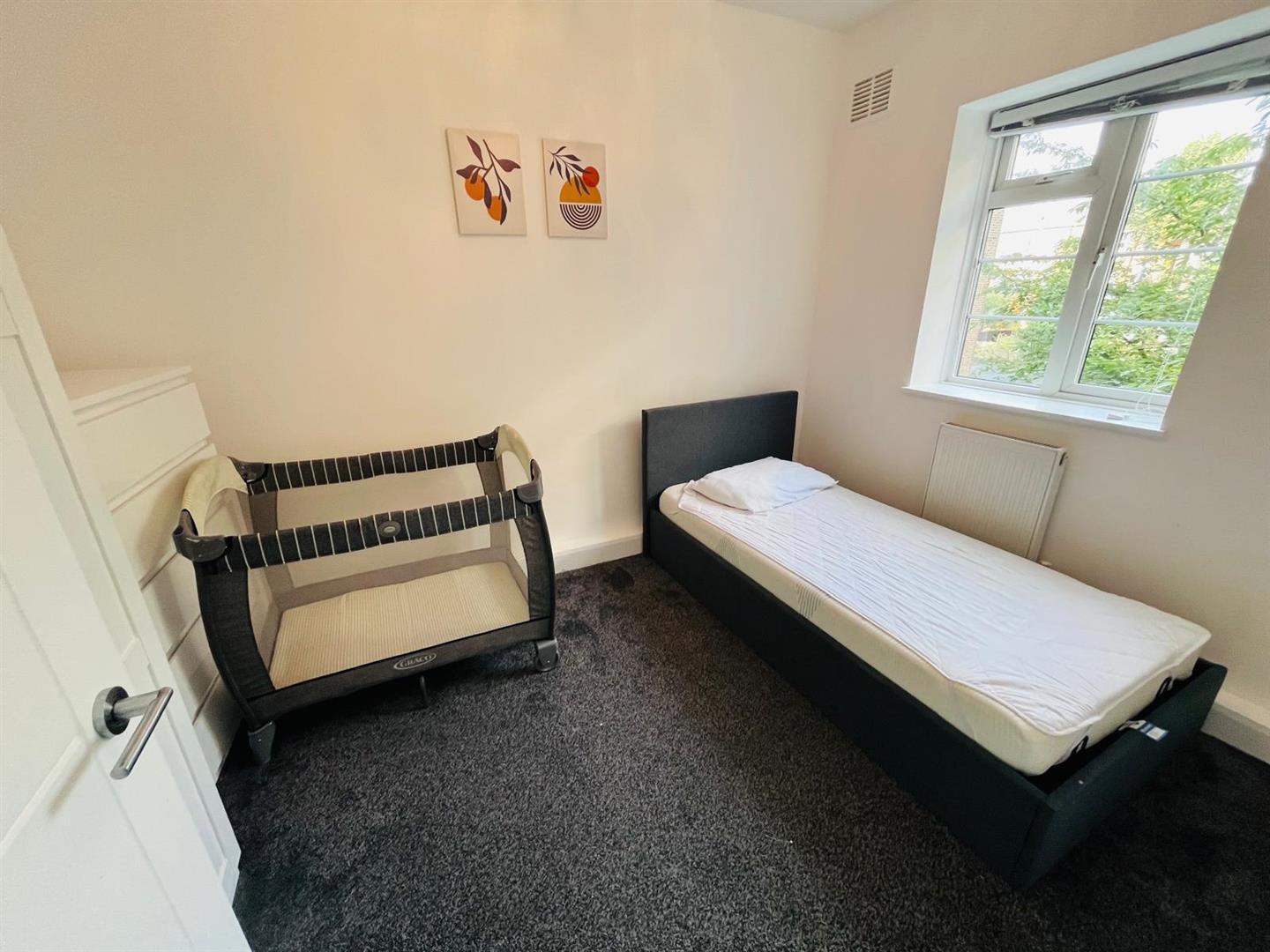 Warwick Lodge, London - NO HMO Image 12