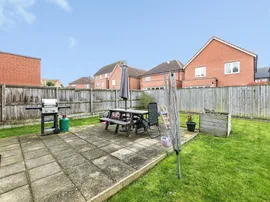 Gascoigne Close, Pontefract thumb 2