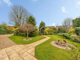 Low Road, Barrowby, Grantham photo