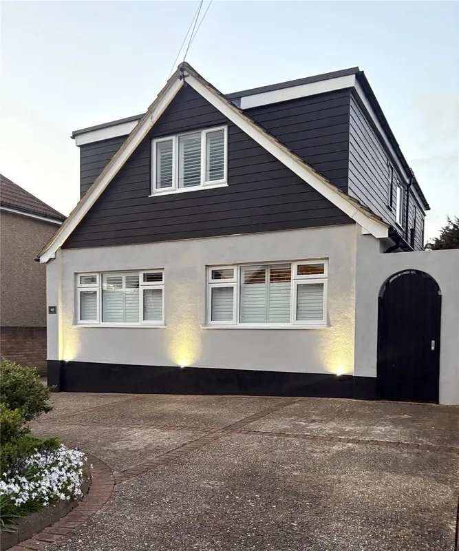 Cheapside East, Rayleigh, Essex, SS6
