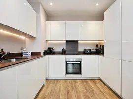 Eagle Way, Great Warley, BRENTWOOD thumb 3