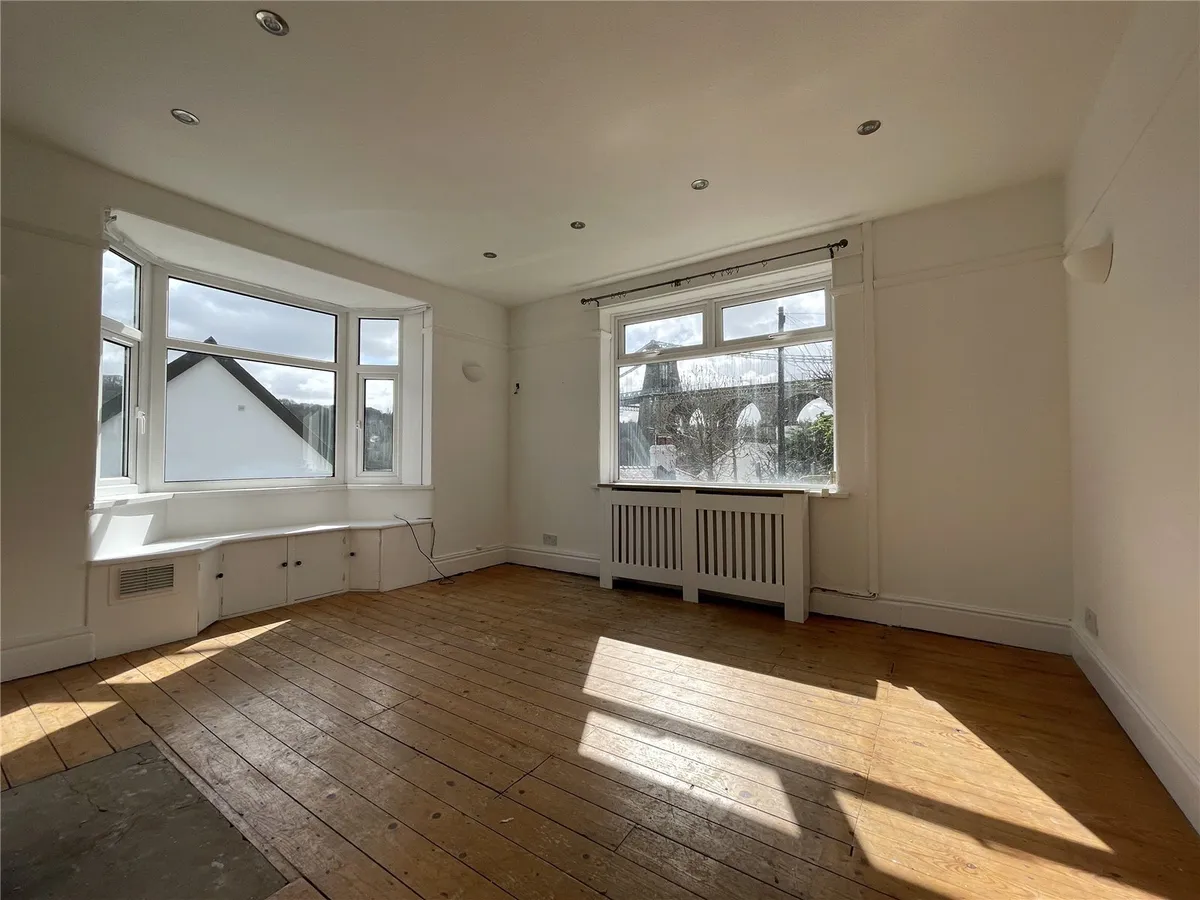 Cambria Road, Menai Bridge, Isle of Anglesey, LL59