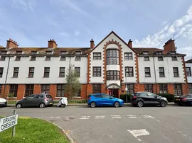 Brading Crescent, London photo