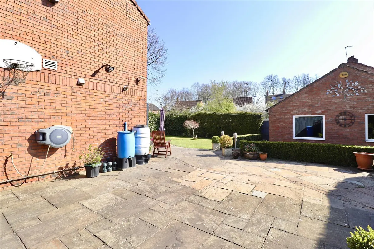 Grange Close, Full Sutton