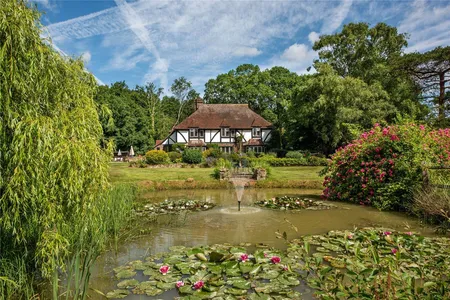 Mole Street, Ockley, RH5