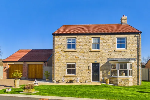 Alexander Grove, Swarland, NE65
