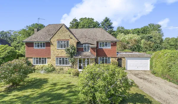 Park Corner Drive, East Horsley