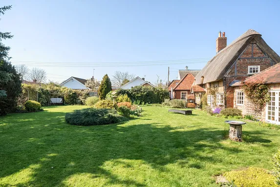 Bridge Road, Ickford, HP18
