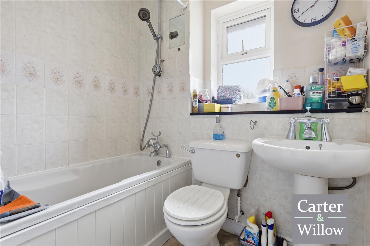 Burdetts Road, Dagenham, Essex Image 14