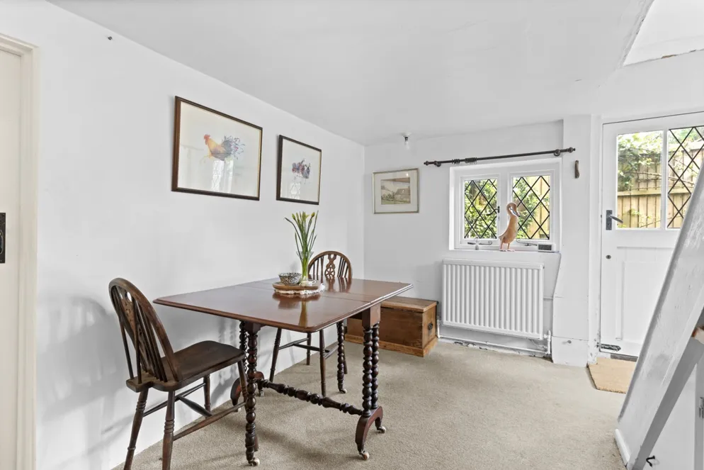 Property carousel item 4
