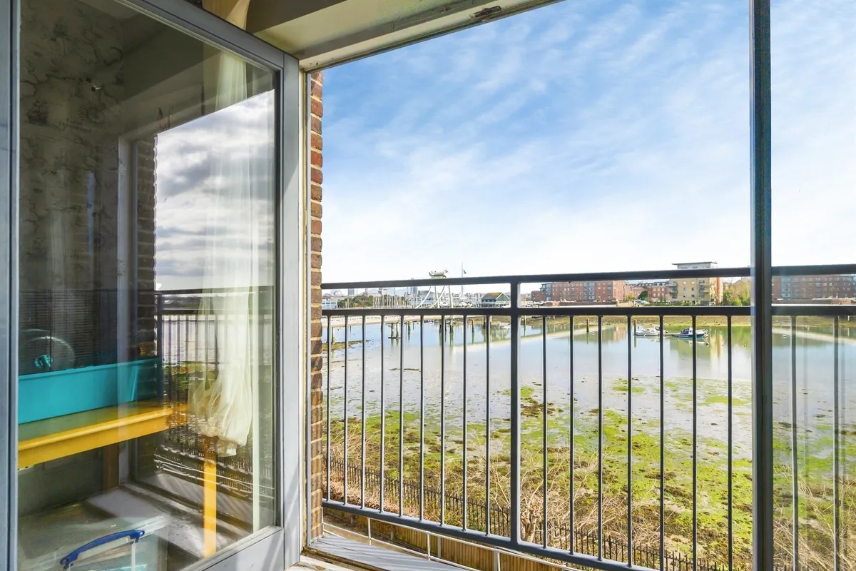 Searle Drive, Gosport