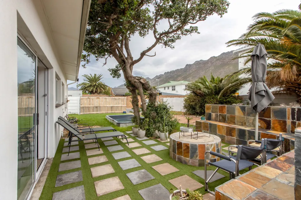South Africa, Western Cape, Gordons Bay Village