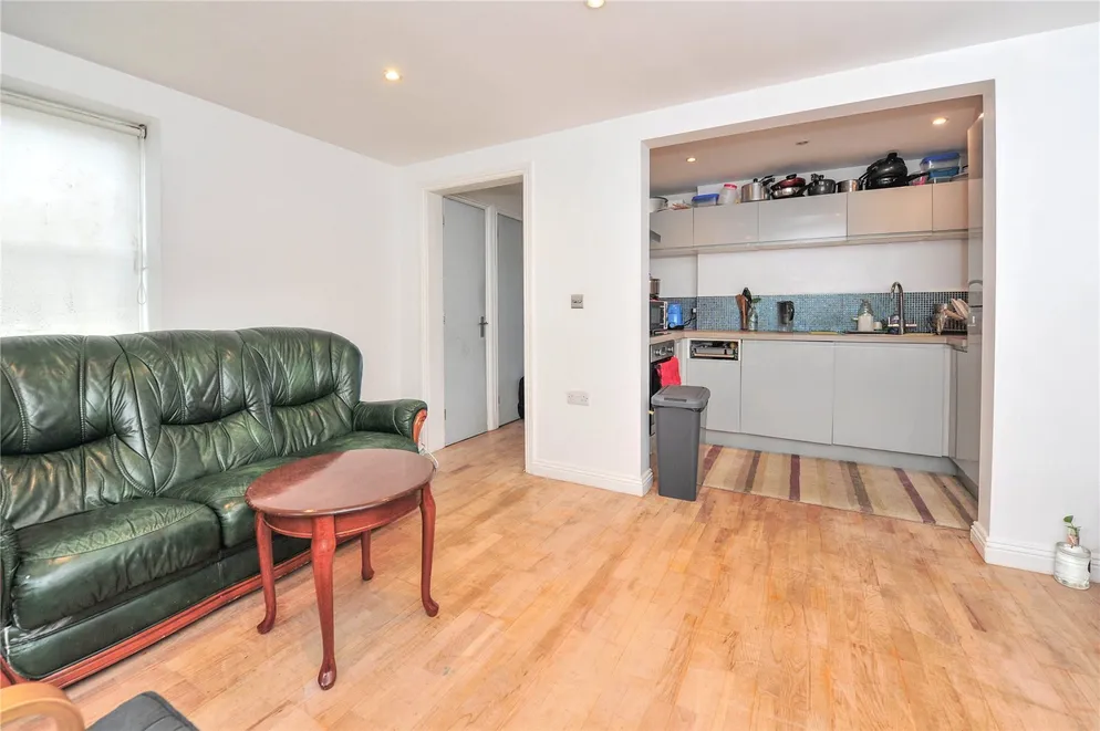 Property carousel item 5