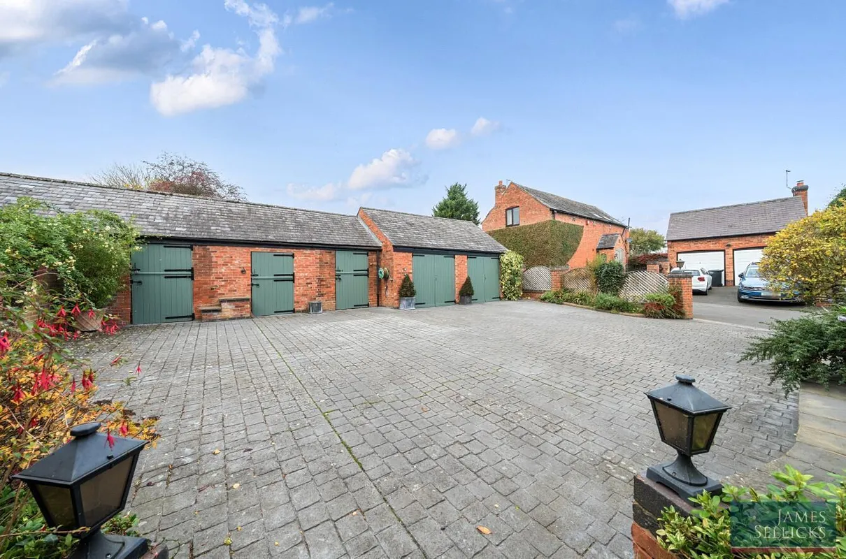 Brookhill Farmhouse, Main Street, Peatling Magna