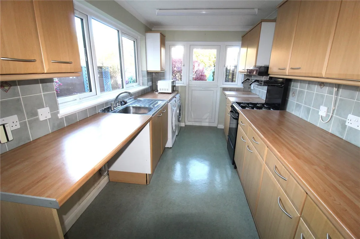 Marguerite Drive, Leigh-on-Sea, Essex, SS9
