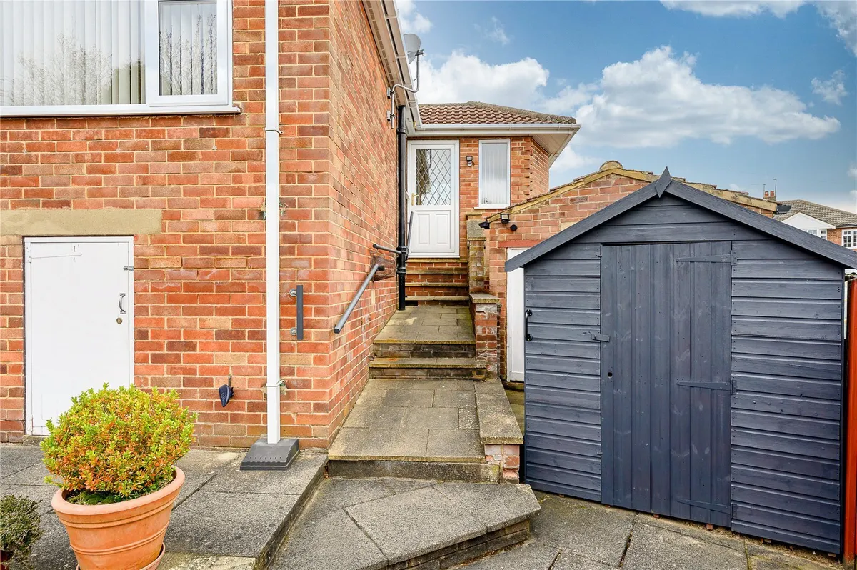 Crofton Rise, Shadwell, LS17