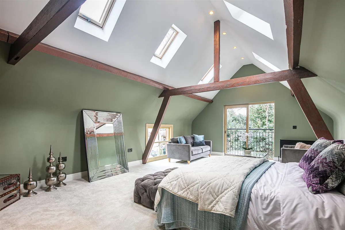 8 Sandbeck Place, Sharrowvale, S118XP