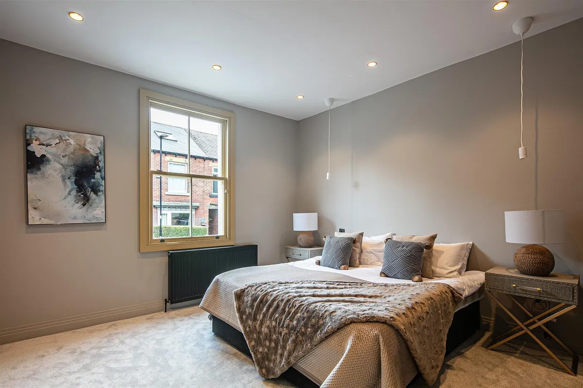 8 Sandbeck Place, Sharrowvale, S118XP