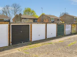 Sandridge Close, Hemel Hempstead thumb 3