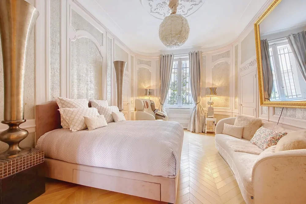 Paris 16th (Porte-Dauphine), 75016, France