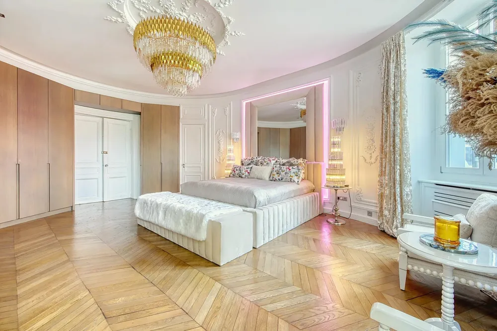Paris 16th (Porte-Dauphine), 75016, France