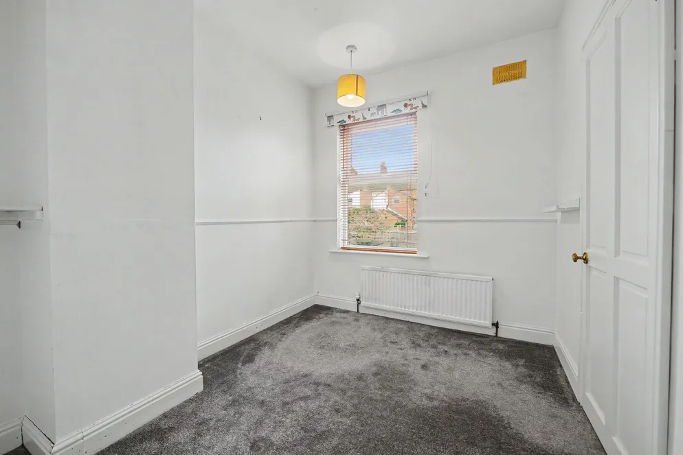 Property carousel item 16