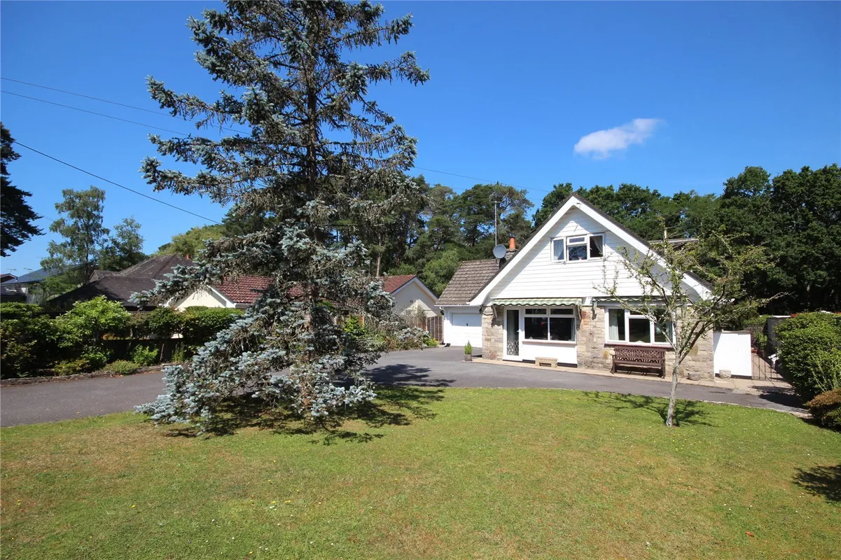 Lions Lane, Ashley Heath, Ringwood, Hampshire, BH24