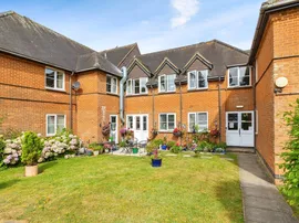 Woburn Road, Woburn Sands, Milton Keynes photo