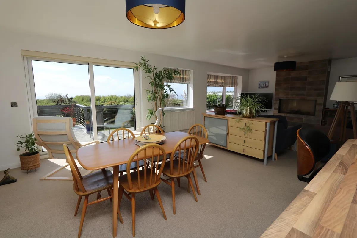 Fontygary Road, Rhoose, CF62 3DU