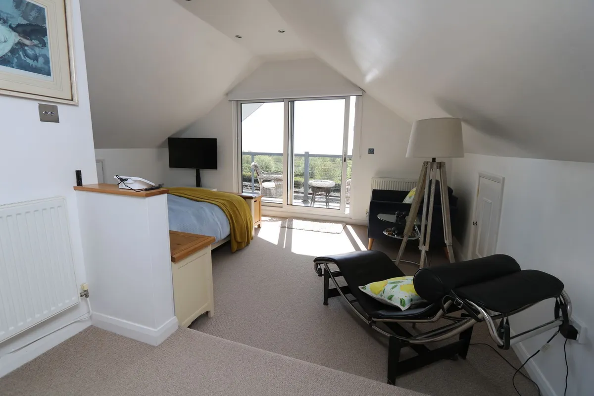 Fontygary Road, Rhoose, CF62 3DU