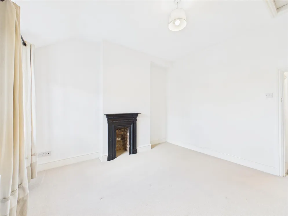 Property carousel item 10