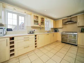 Wagtail Drive, STOWMARKET thumb 3