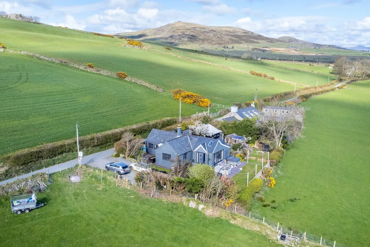 Llanaelhaearn, Caernarfon, Gwynedd, LL54